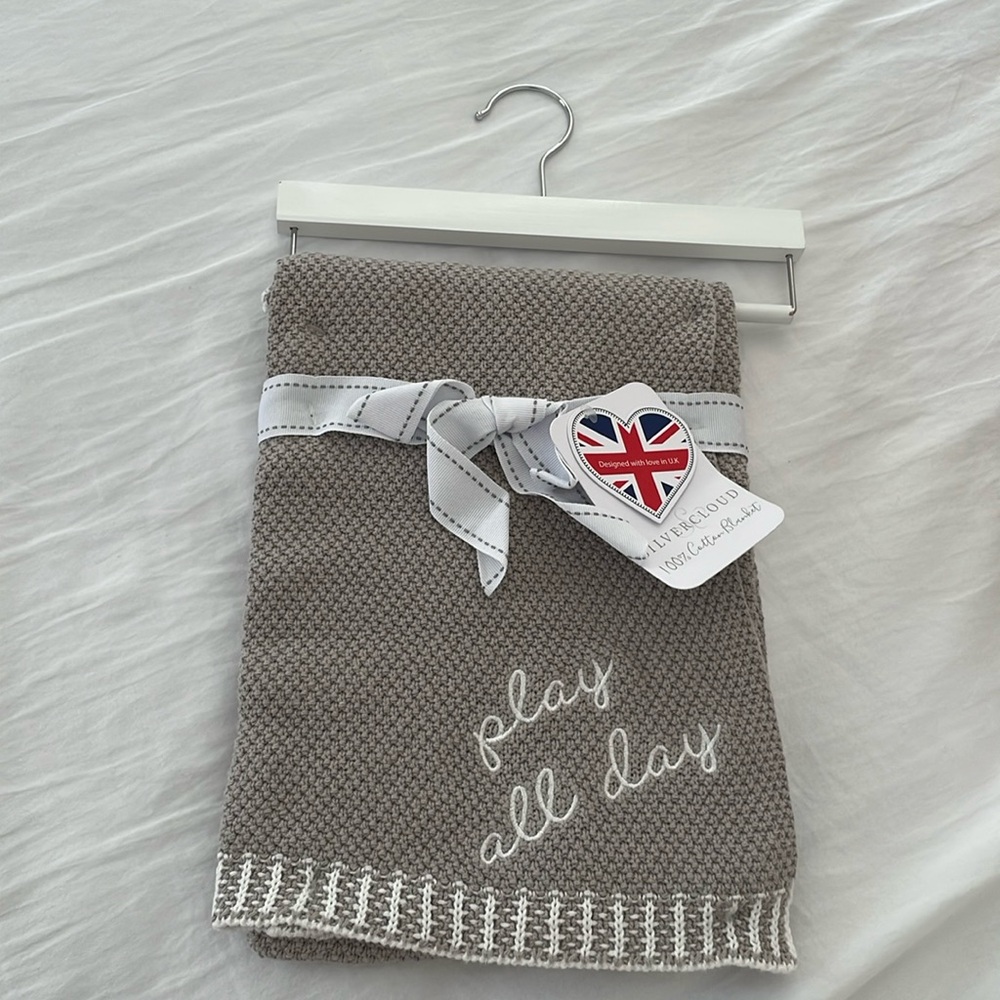 Baby blanket with tags